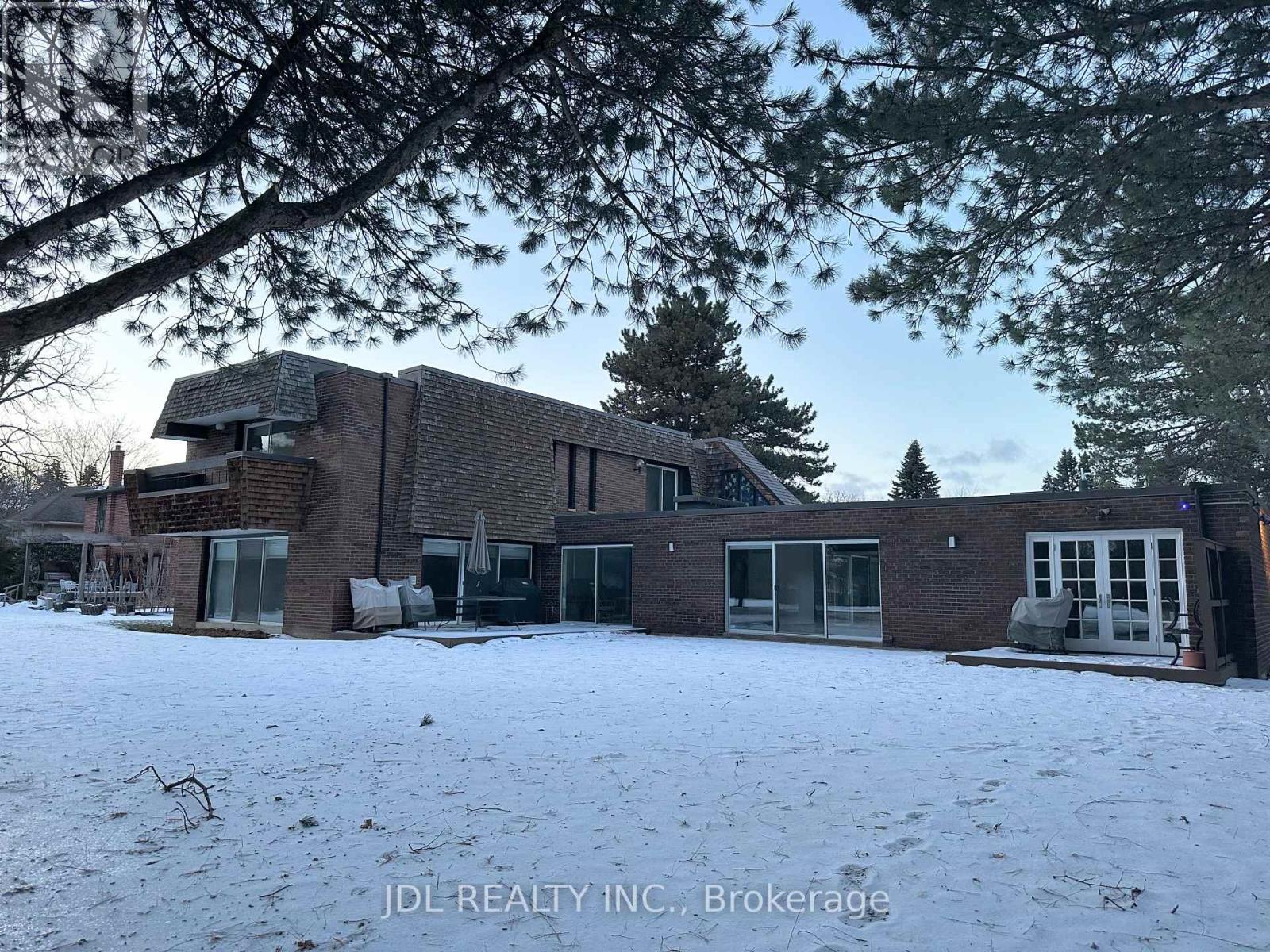 MAIN AND UPPER - 17 FAIRWAY HEIGHTS CRESCENT, Markham, Ontario