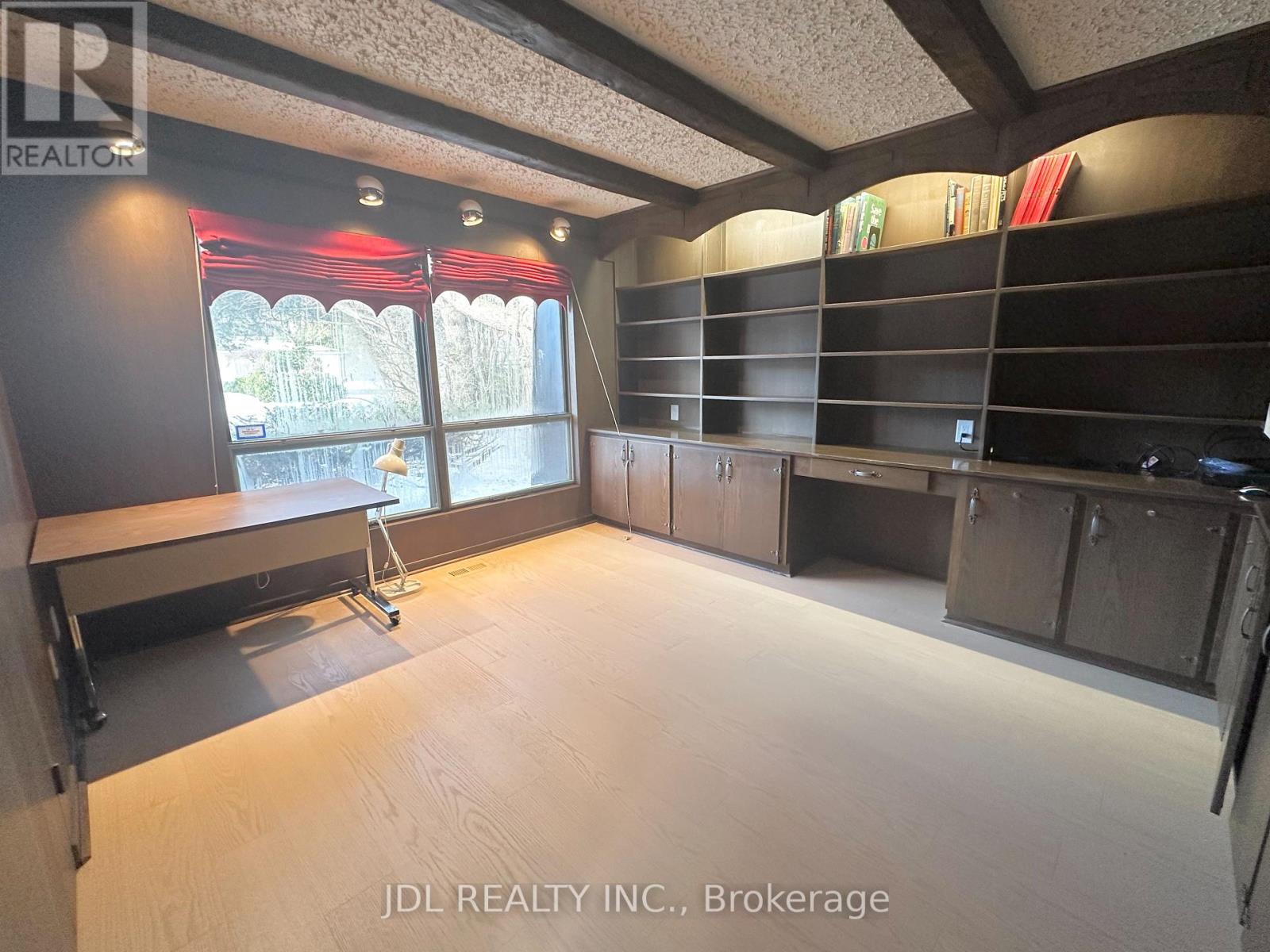 Main And Upper - 17 Fairway Heights Crescent, Markham, Ontario  L3T 1K1 - Photo 11 - N12654394