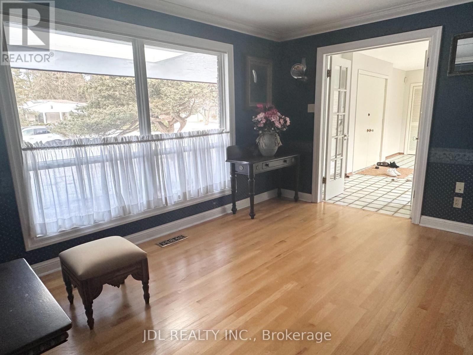 Main And Upper - 17 Fairway Heights Crescent, Markham, Ontario  L3T 1K1 - Photo 13 - N12654394