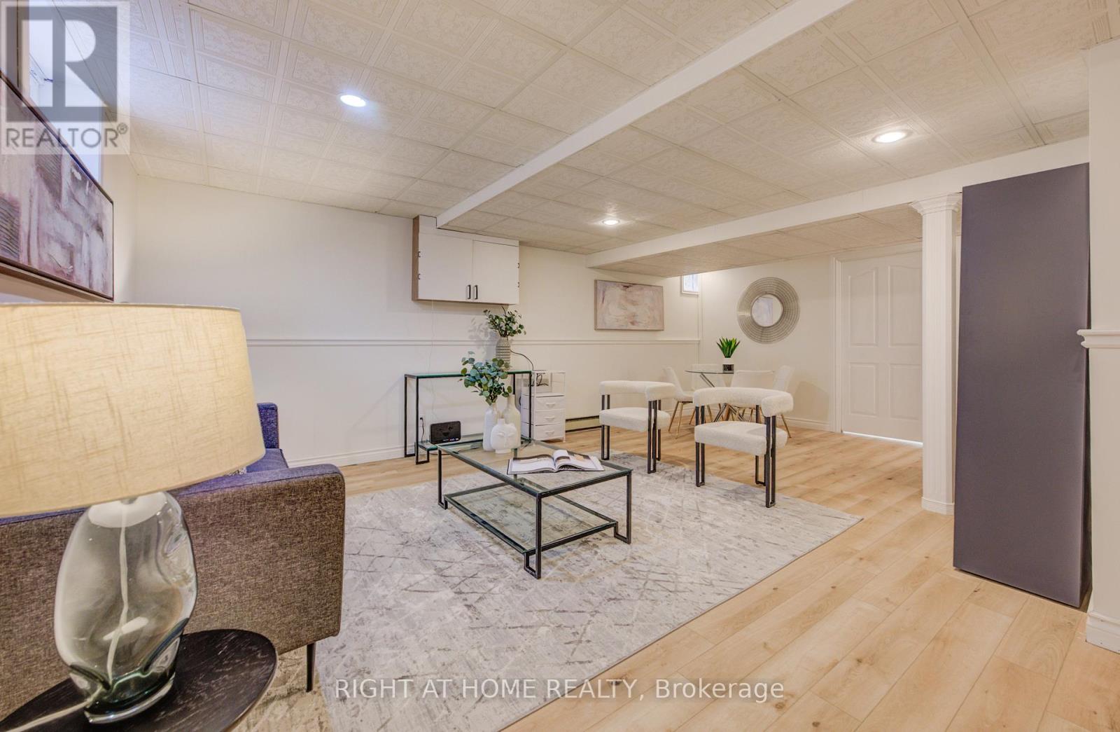 127 Vintage Crescent, Kitchener, Ontario  N2P 1L1 - Photo 23 - X12654396