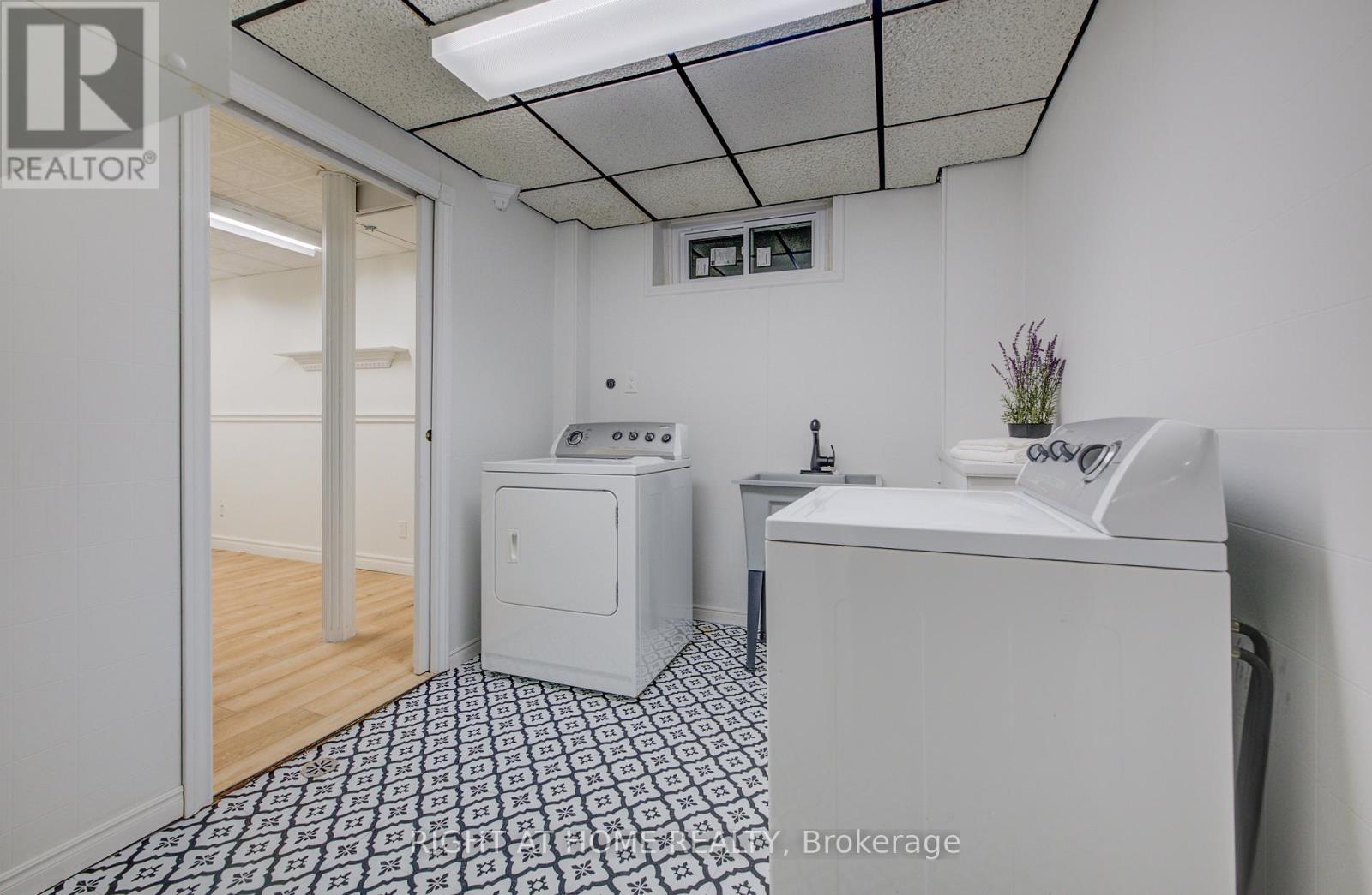 127 Vintage Crescent, Kitchener, Ontario  N2P 1L1 - Photo 30 - X12654396