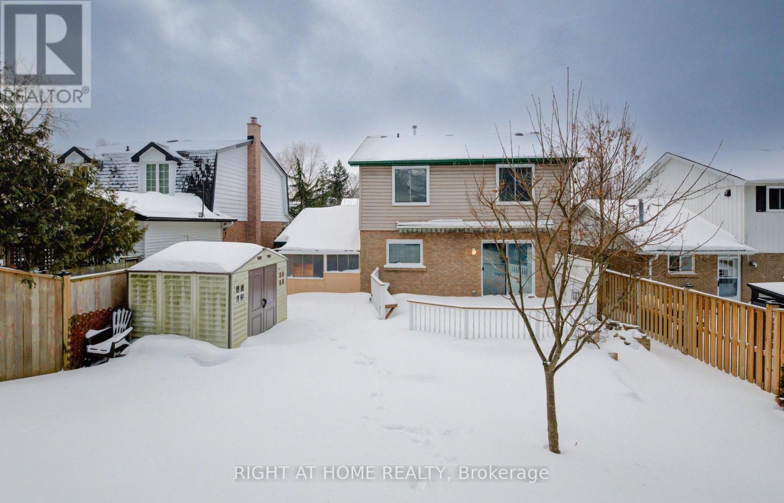 127 Vintage Crescent, Kitchener, Ontario  N2P 1L1 - Photo 33 - X12654396