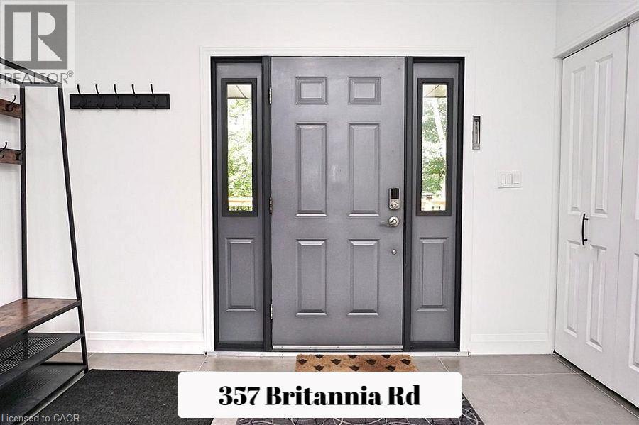 357 Britannia Road, Huntsville, Ontario  P1H 2J3 - Photo 3 - 40795414
