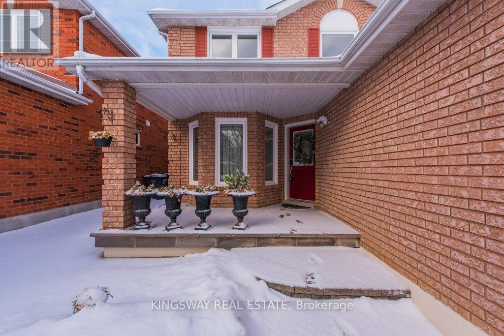 5607 Shillington Drive W, Mississauga, Ontario  L5R 3N4 - Photo 3 - W12653242