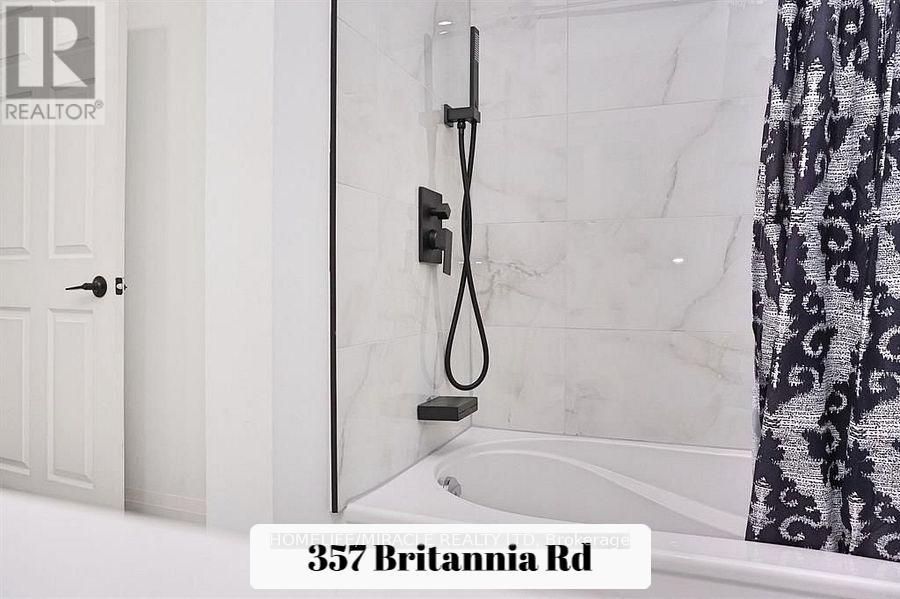 357 Britannia Road, Huntsville, Ontario  P1H 2J3 - Photo 35 - X12654398