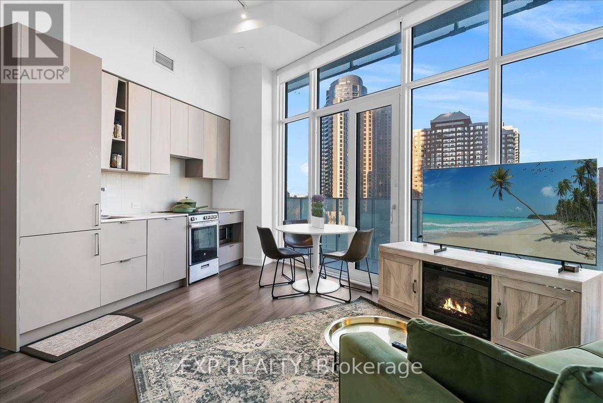 614 - 3883 Quartz Road, Mississauga, Ontario  L5B 0M4 - Photo 6 - W12654402