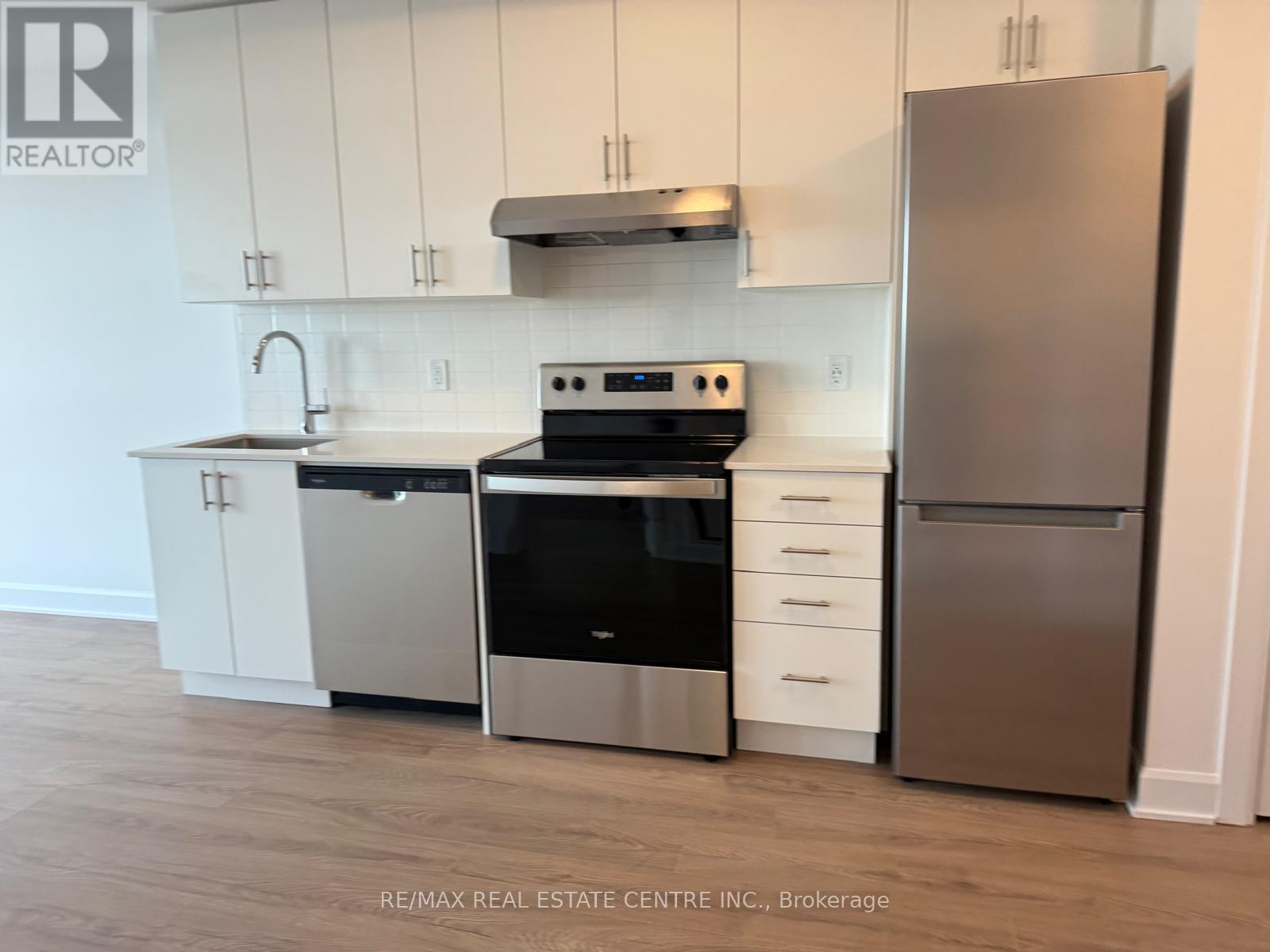 1106 - 3240 William Coltson Avenue, Oakville, Ontario  L6H 8C8 - Photo 6 - W12654406