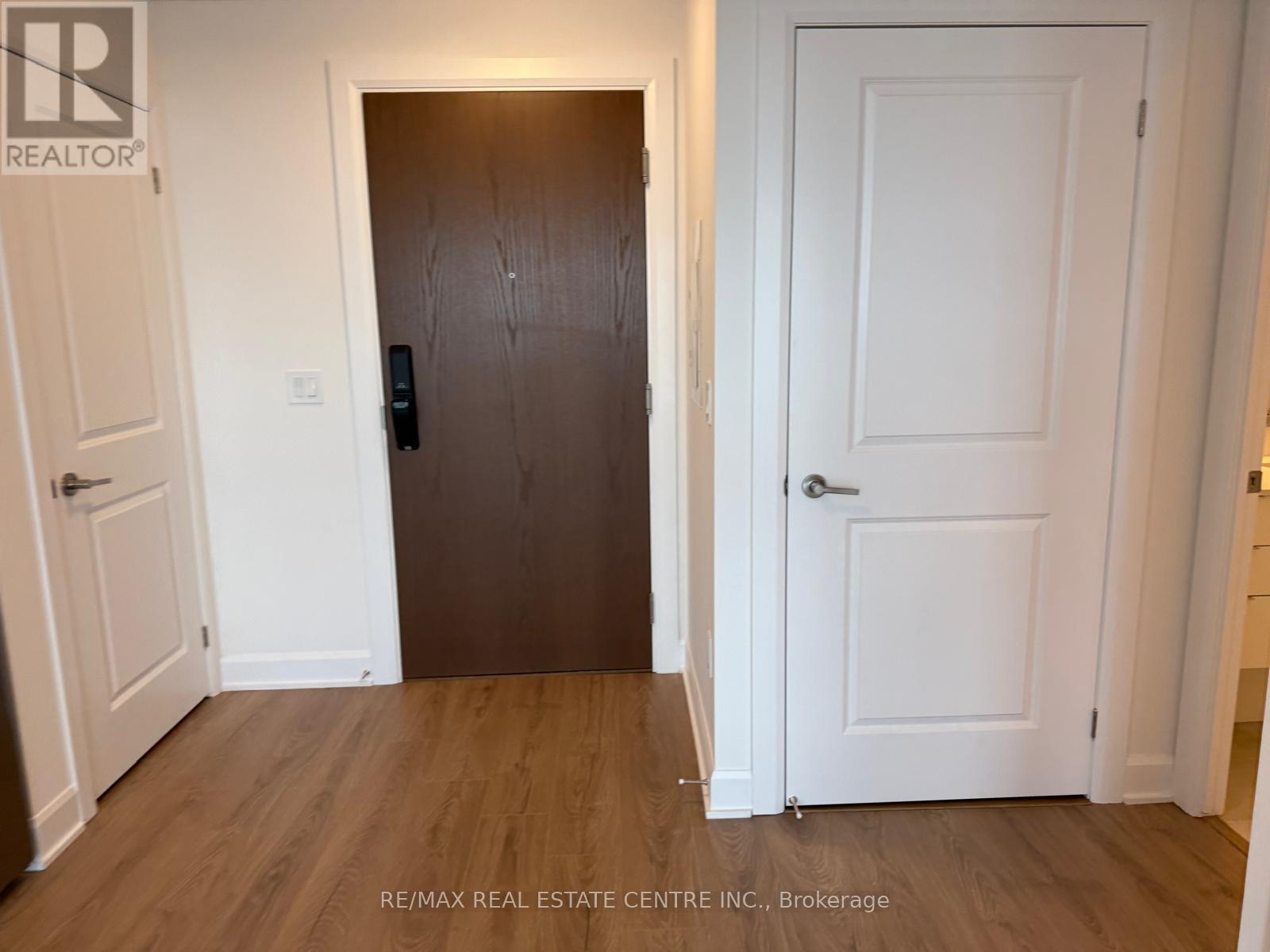 1106 - 3240 William Coltson Avenue, Oakville, Ontario  L6H 8C8 - Photo 7 - W12654406