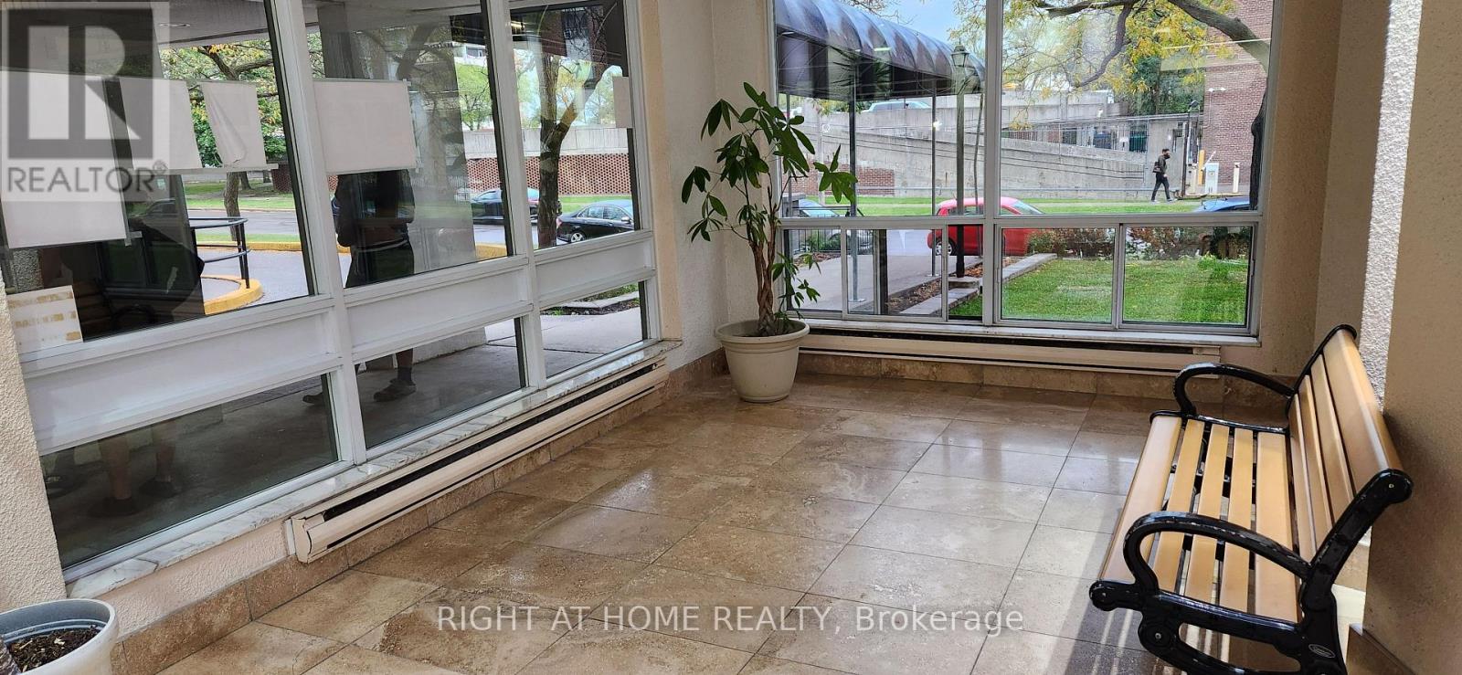 505 - 20 Gilder Drive, Toronto, Ontario  M1K 5E1 - Photo 2 - E12654426