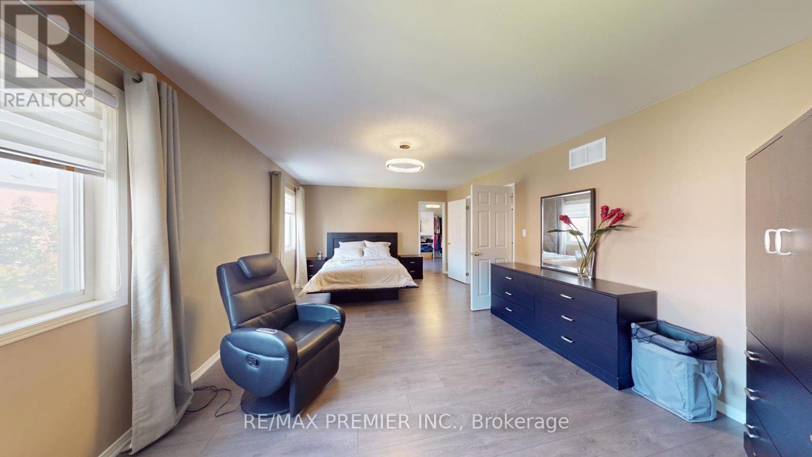 2307 Pilgrim Square, Oshawa, Ontario  L1L 0C2 - Photo 21 - E12654432