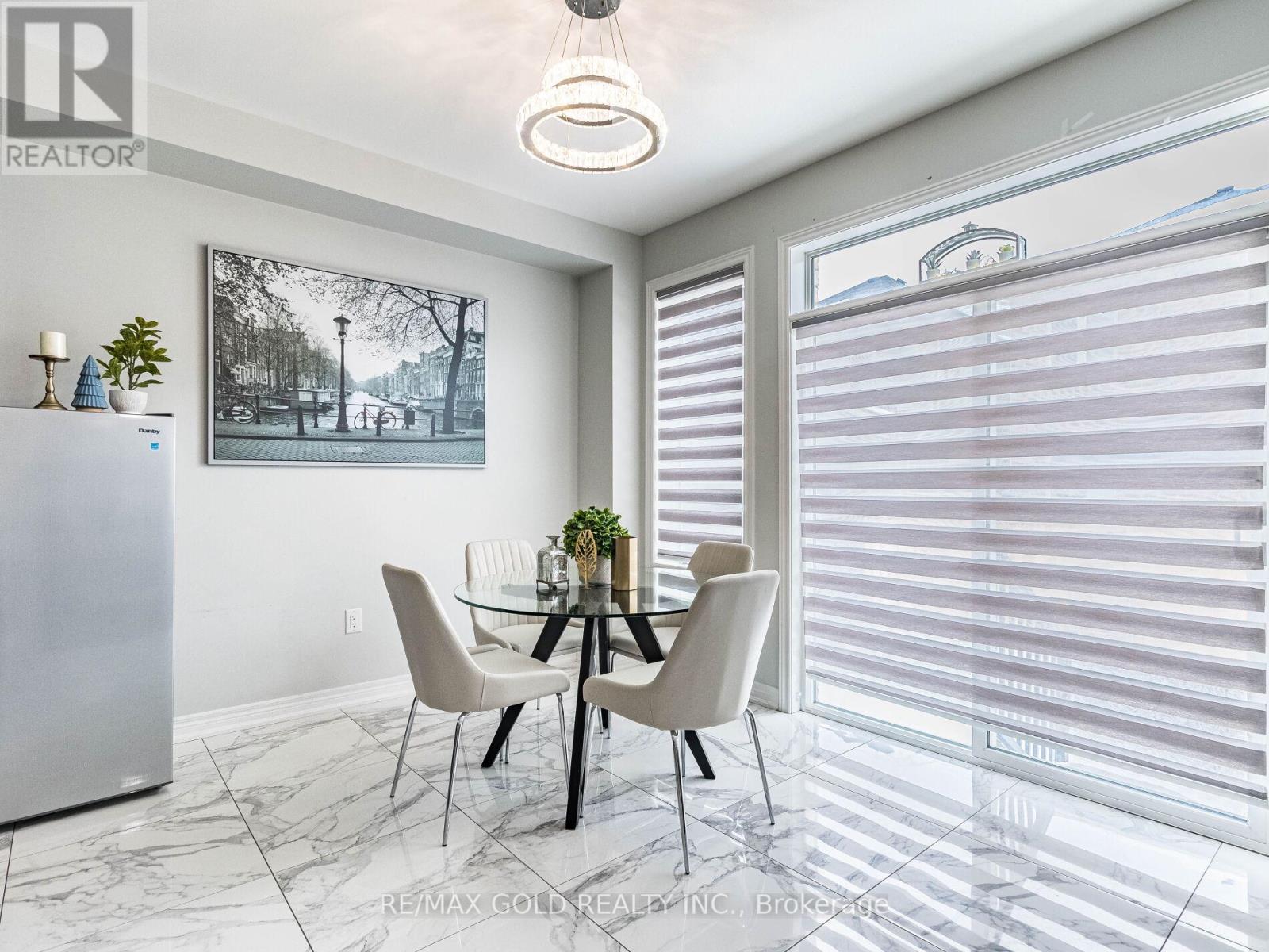 11 Clunburry Road, Brampton, Ontario  L7A 5B4 - Photo 17 - W12654442