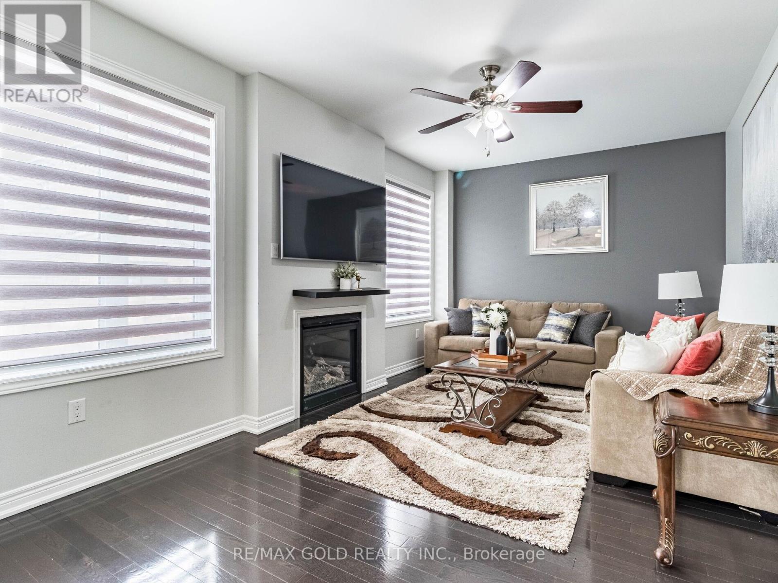 11 Clunburry Road, Brampton, Ontario  L7A 5B4 - Photo 9 - W12654442