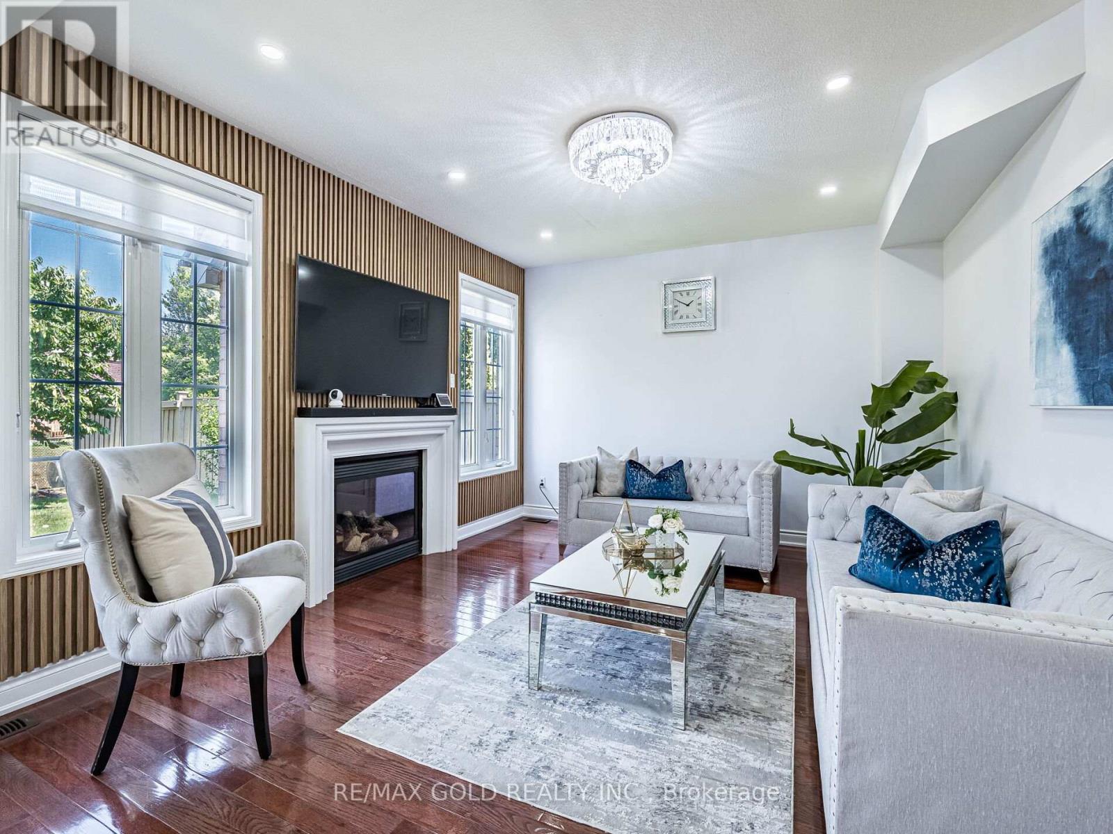 36 Treegrove Crescent, Brampton, Ontario  L7A 0K4 - Photo 17 - W12654444