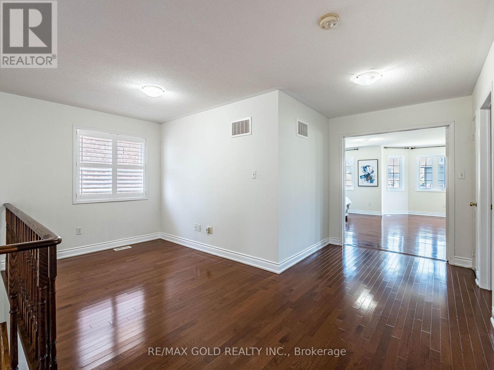 36 Treegrove Crescent, Brampton, Ontario  L7A 0K4 - Photo 30 - W12654444