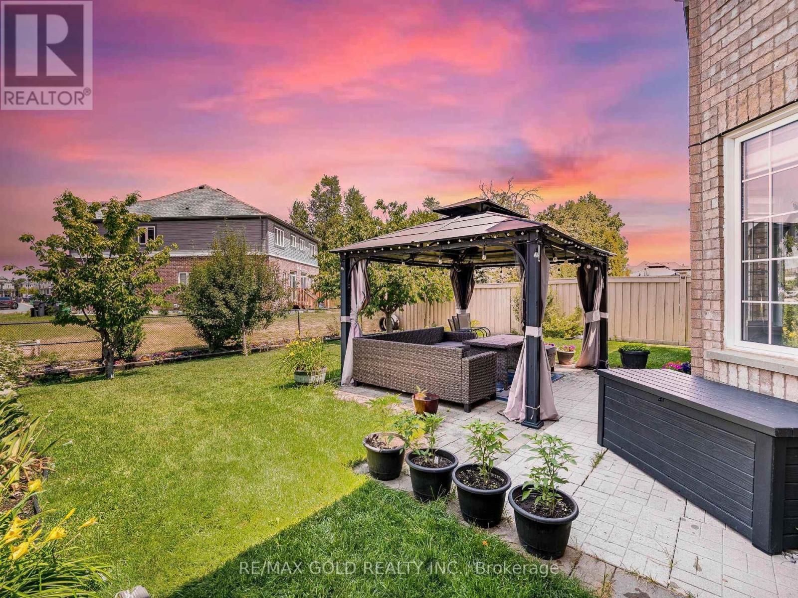 36 Treegrove Crescent, Brampton, Ontario  L7A 0K4 - Photo 37 - W12654444