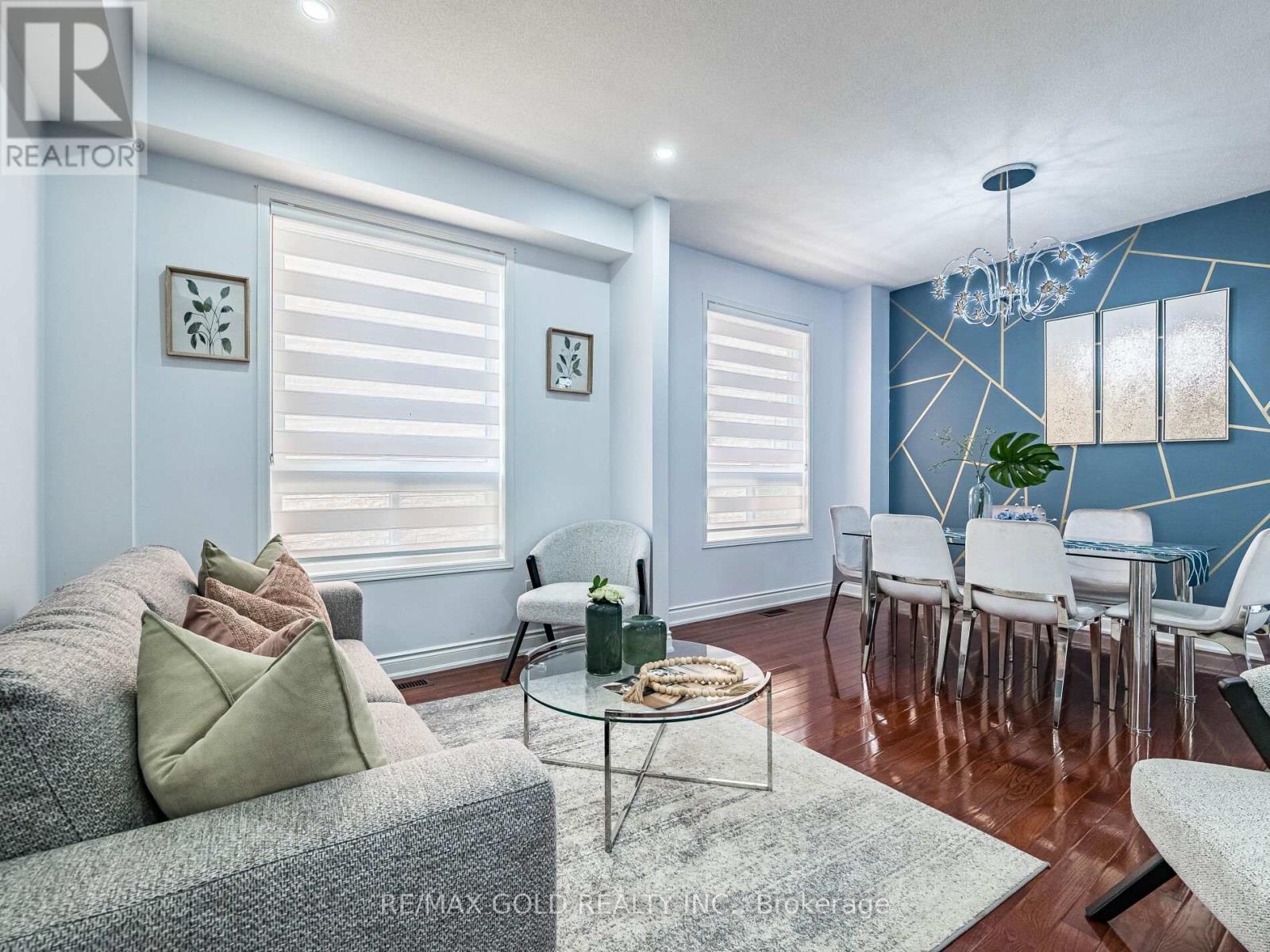 36 Treegrove Crescent, Brampton, Ontario  L7A 0K4 - Photo 7 - W12654444