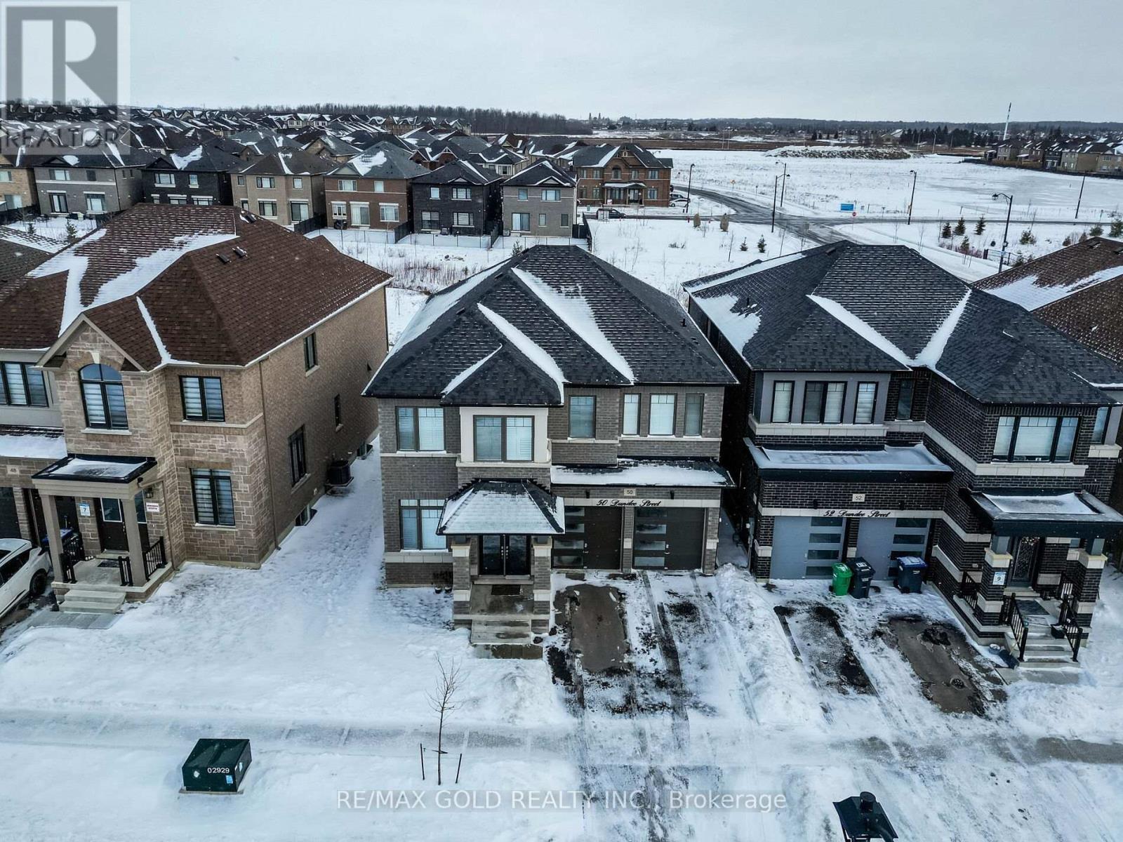 50 Dundee Street, Caledon, Ontario  L7C 4K2 - Photo 2 - W12654452