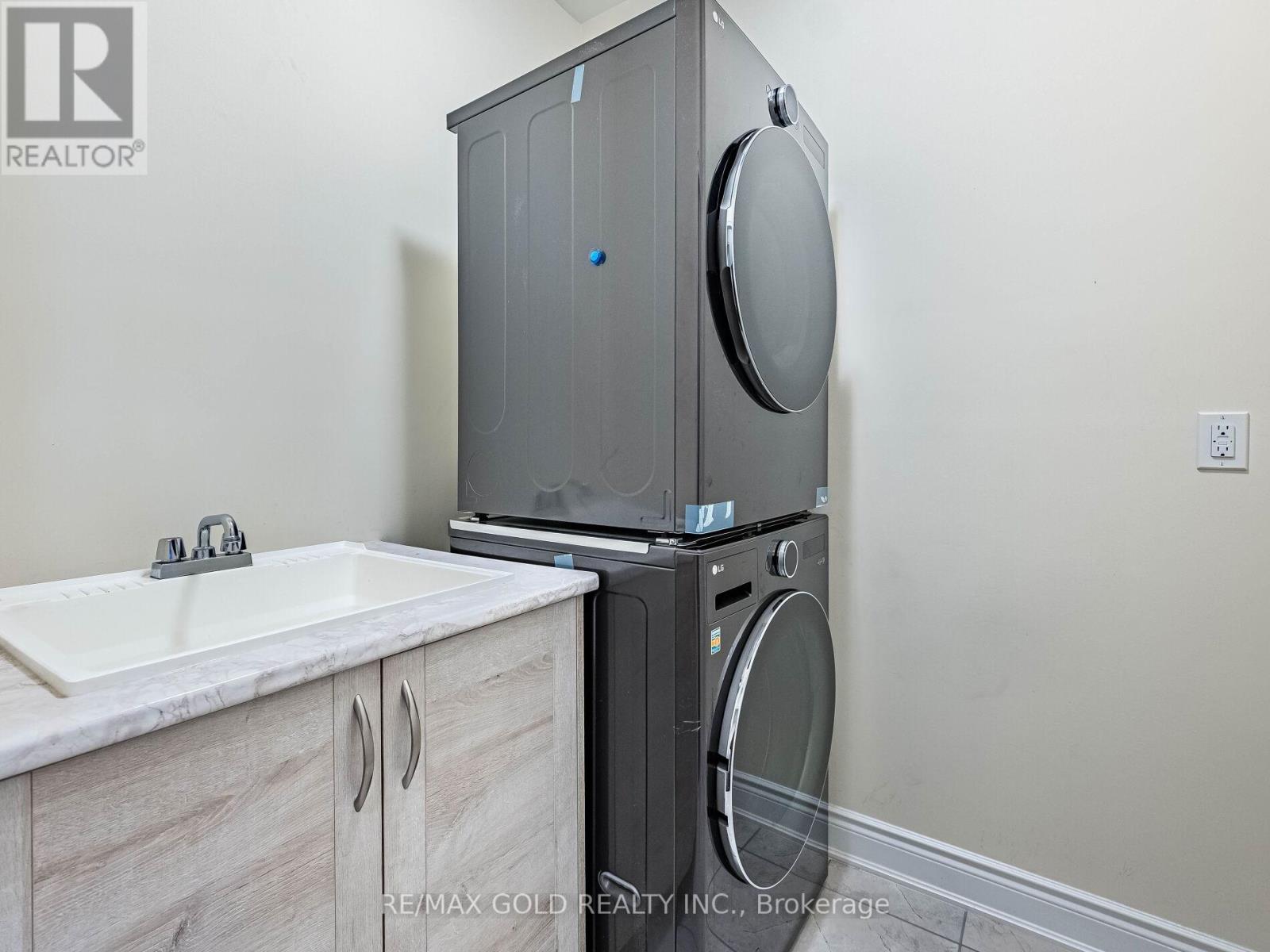 50 Dundee Street, Caledon, Ontario  L7C 4K2 - Photo 28 - W12654452