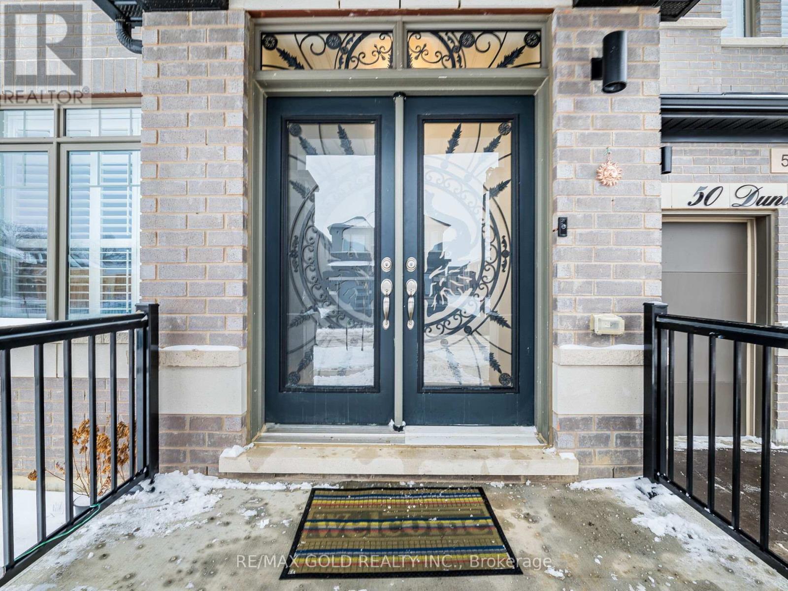 50 Dundee Street, Caledon, Ontario  L7C 4K2 - Photo 3 - W12654452