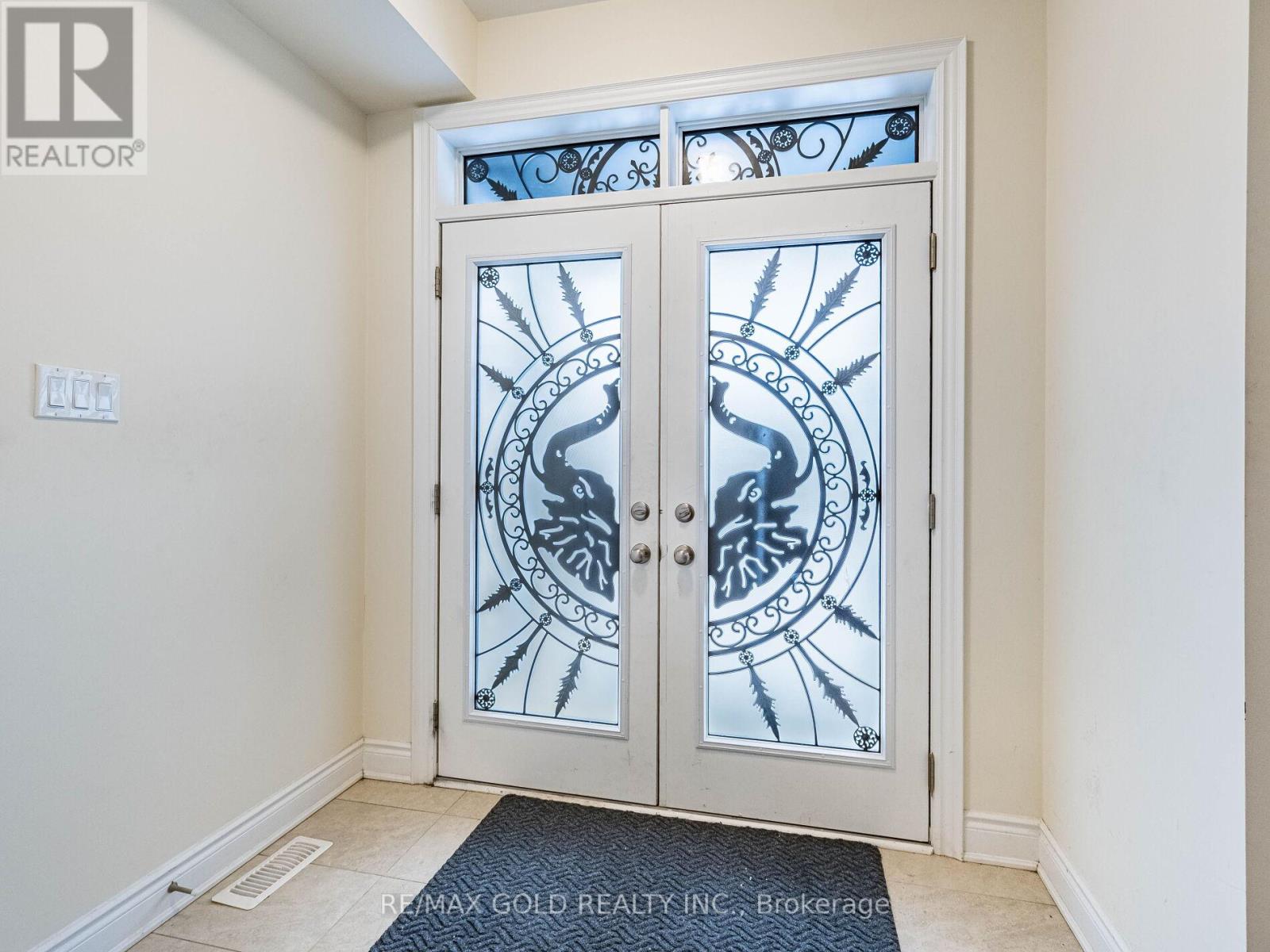 50 Dundee Street, Caledon, Ontario  L7C 4K2 - Photo 4 - W12654452