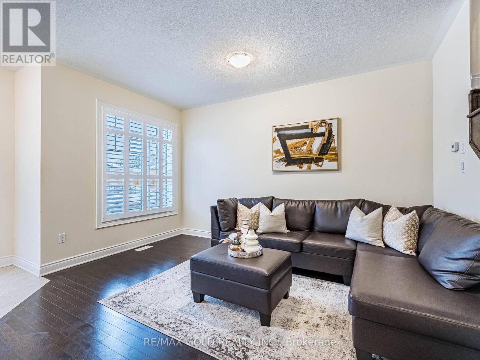 50 Dundee Street, Caledon, Ontario  L7C 4K2 - Photo 7 - W12654452