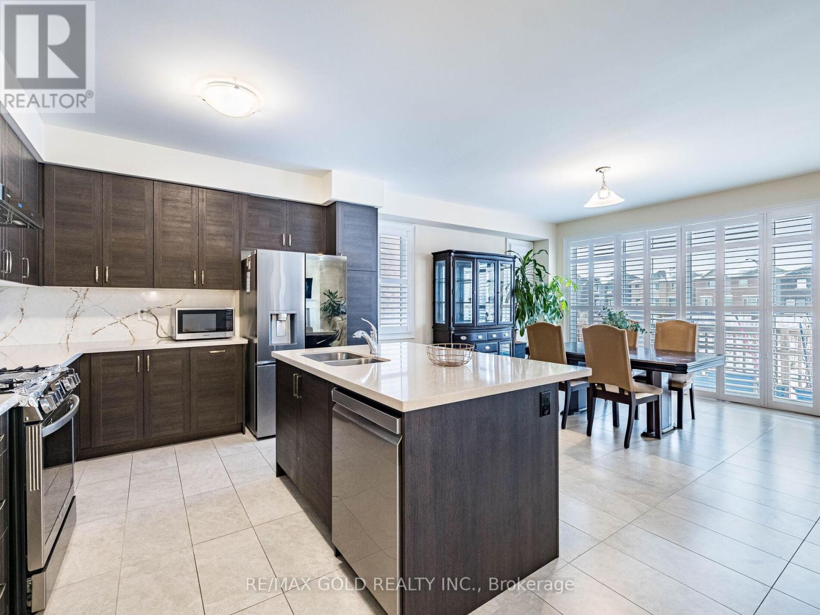 50 Dundee Street, Caledon, Ontario  L7C 4K2 - Photo 8 - W12654452