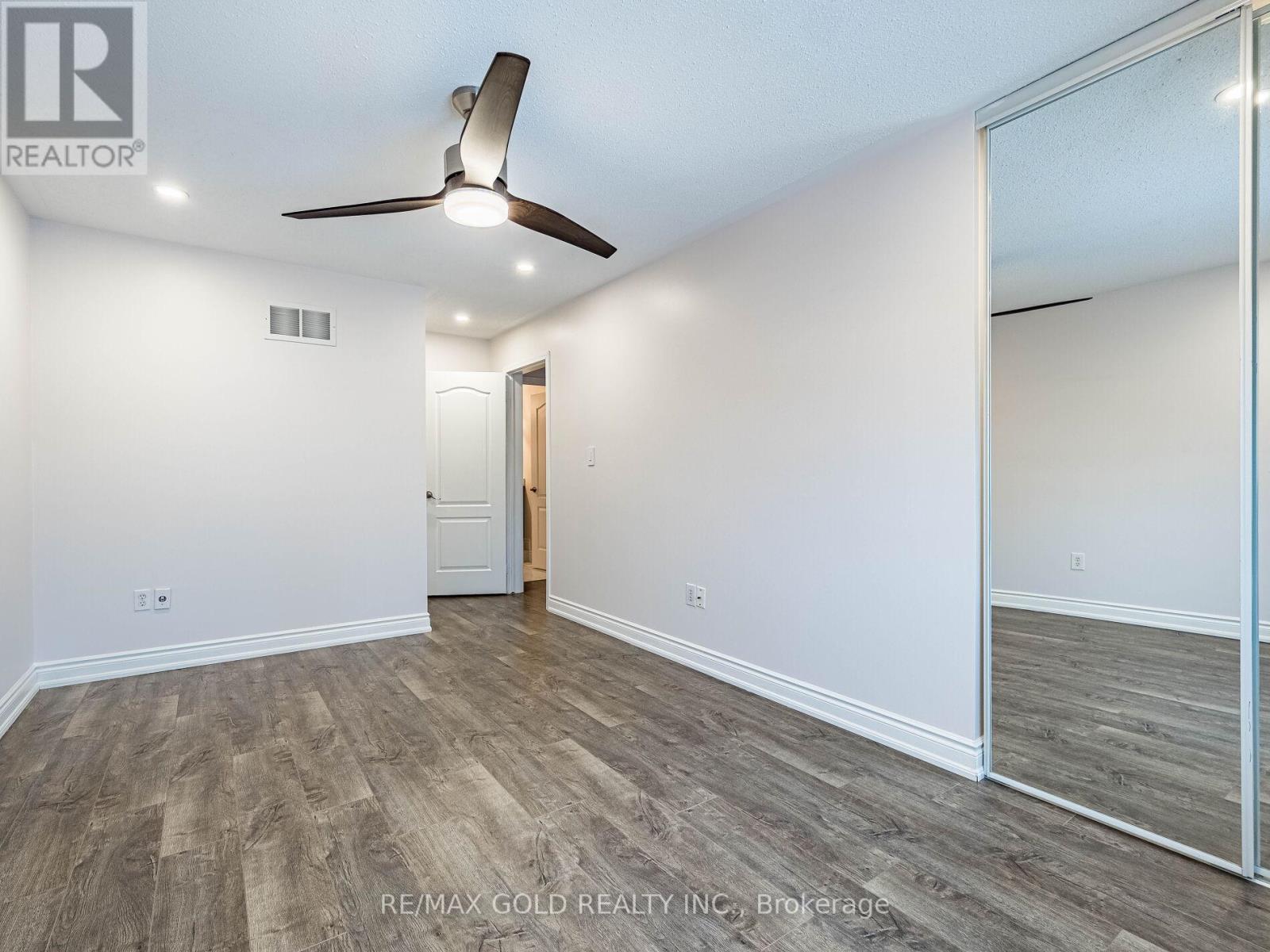 42 Jessop Drive, Brampton, Ontario  L7A 3M8 - Photo 17 - W12654454