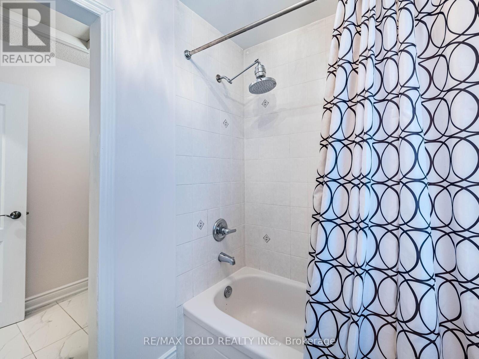 42 Jessop Drive, Brampton, Ontario  L7A 3M8 - Photo 19 - W12654454