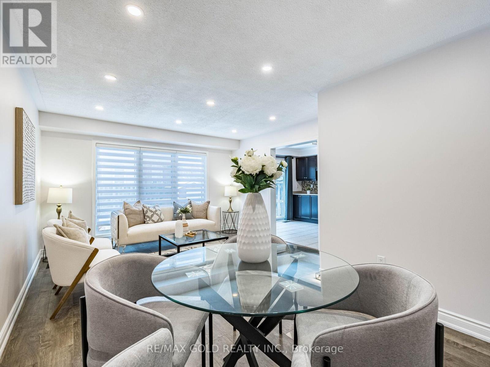 42 Jessop Drive, Brampton, Ontario  L7A 3M8 - Photo 6 - W12654454