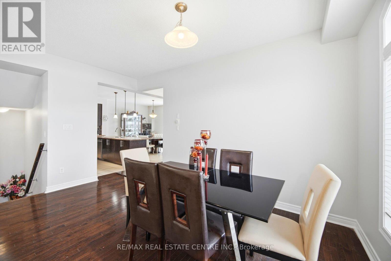 38 Lightcatcher Circle, Brampton, Ontario  L6P 3P5 - Photo 10 - W12654460