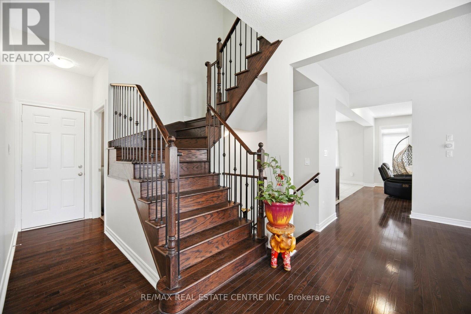 38 Lightcatcher Circle, Brampton, Ontario  L6P 3P5 - Photo 25 - W12654460