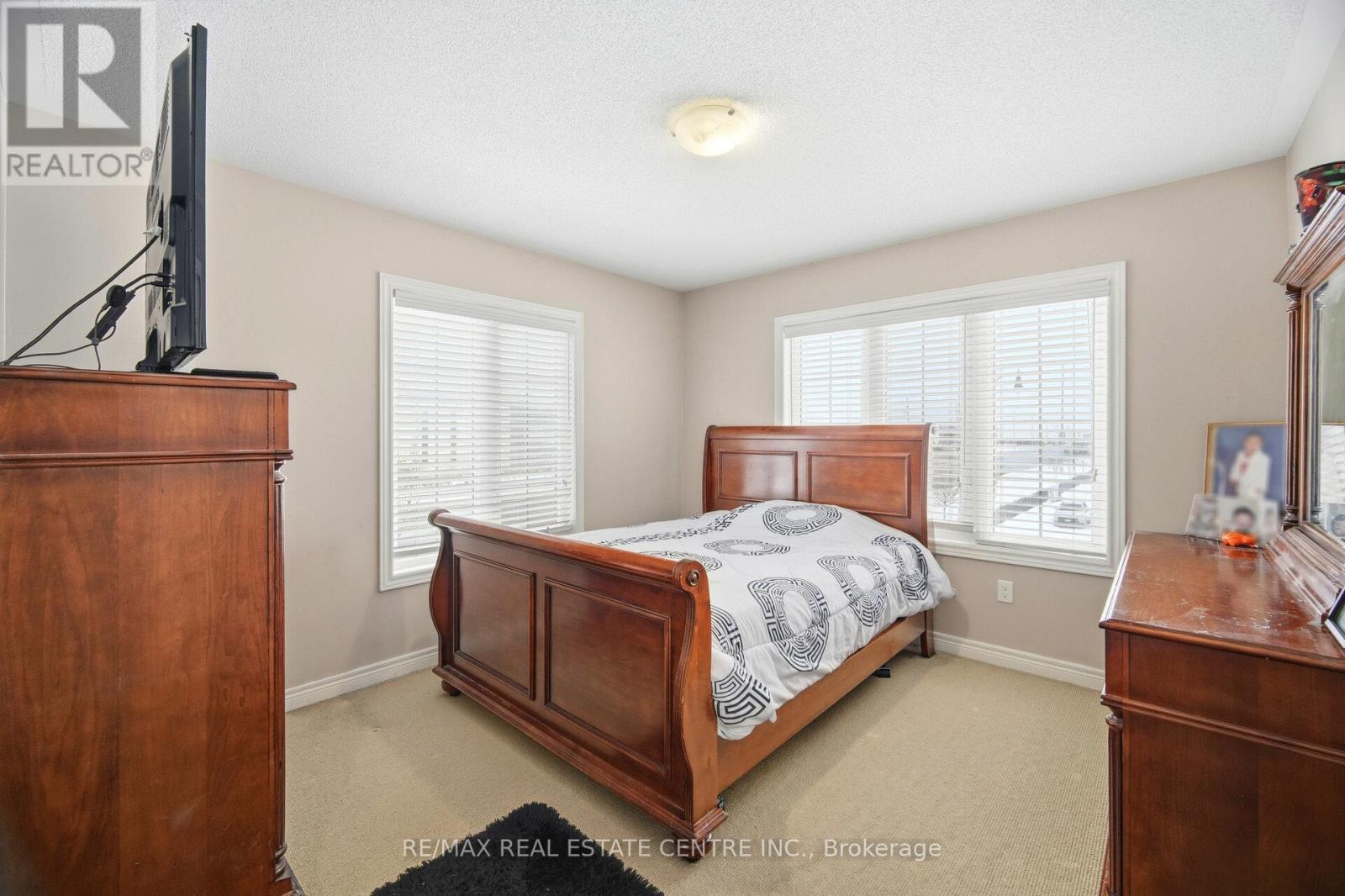 38 Lightcatcher Circle, Brampton, Ontario  L6P 3P5 - Photo 37 - W12654460