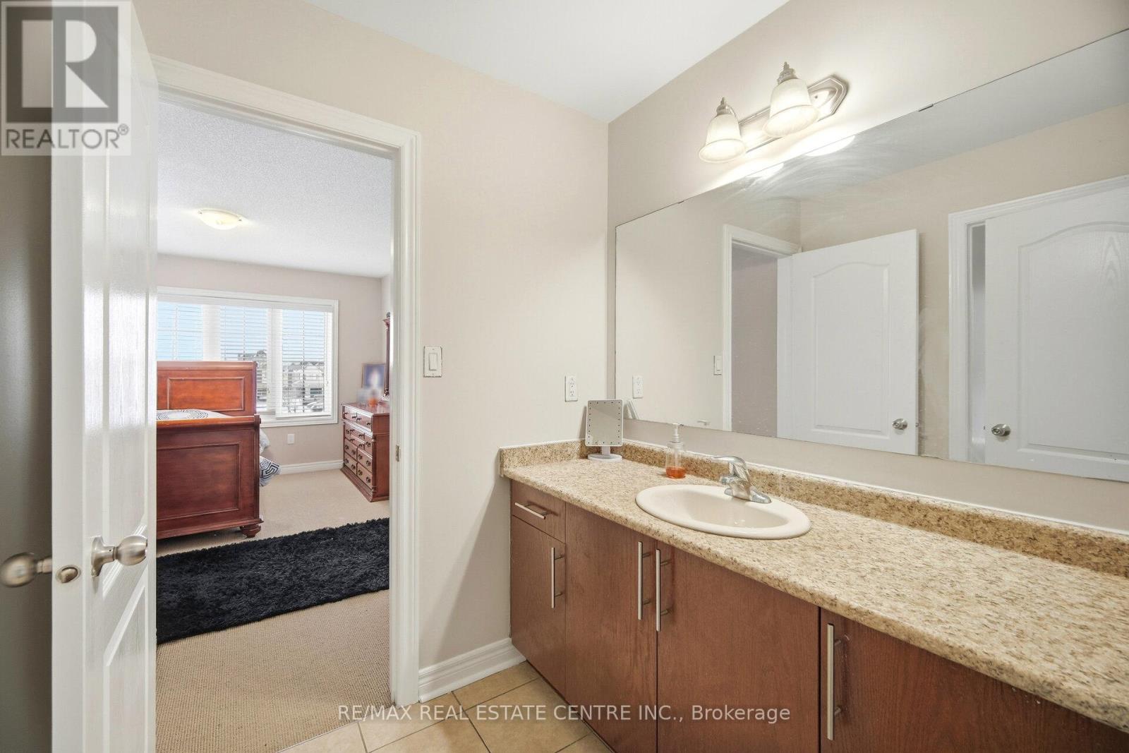38 Lightcatcher Circle, Brampton, Ontario  L6P 3P5 - Photo 41 - W12654460
