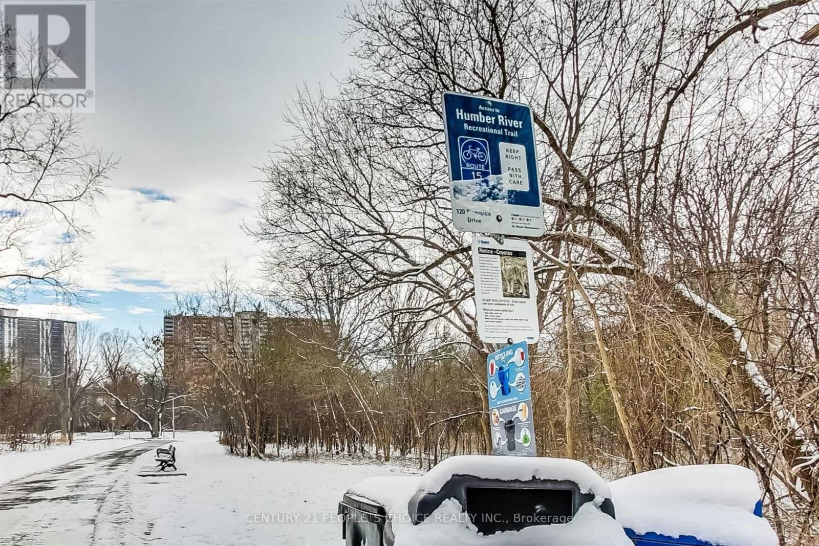 7 Riverside Drive, Toronto, Ontario  M9L 1J1 - Photo 7 - W12654466