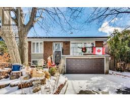 7 RIVERSIDE DRIVE, Toronto, Ontario