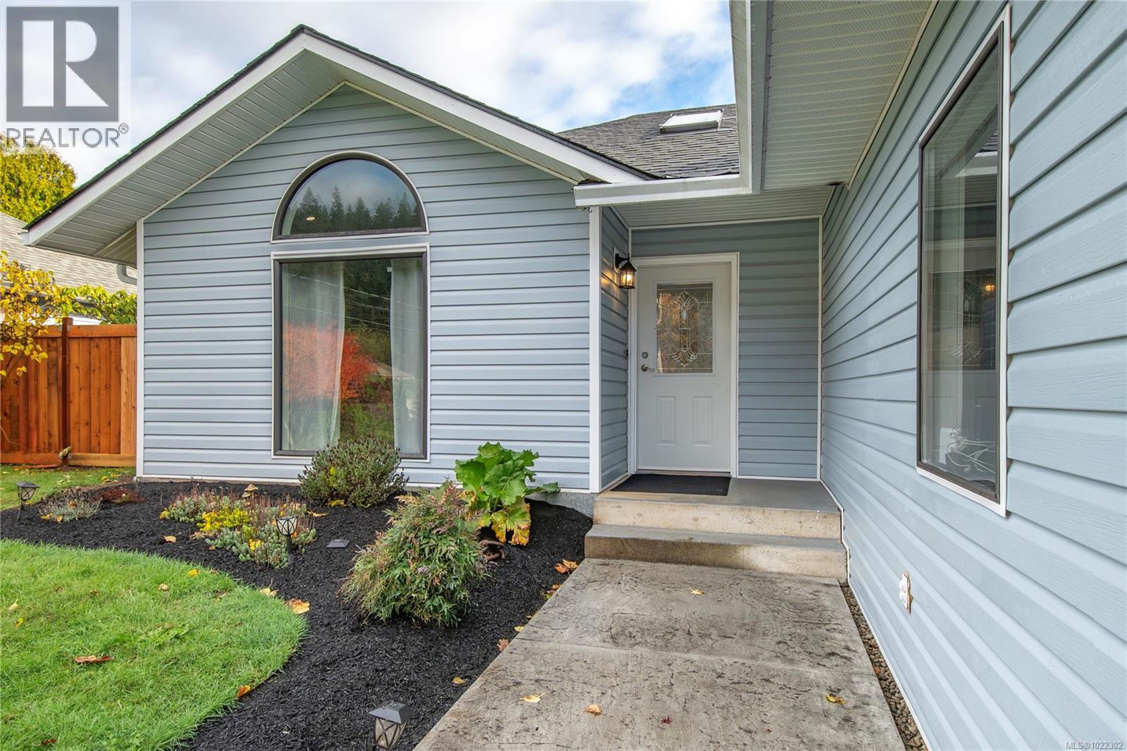 876 Springbok Rd, Campbell River, British Columbia  V9W 7M3 - Photo 5 - 1022302