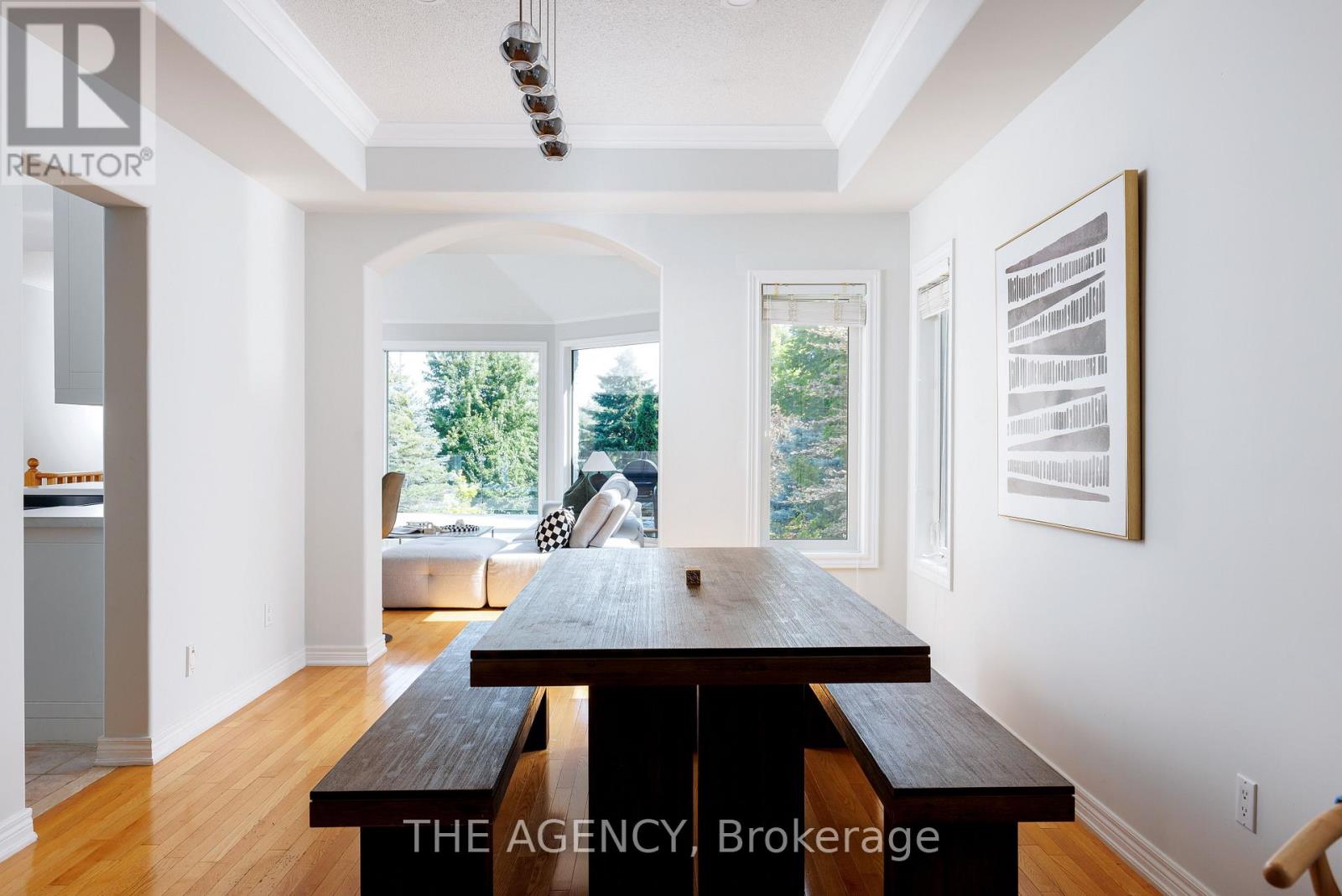 703 Madeline Heights, Newmarket, Ontario  L3X 2J6 - Photo 8 - N12570602