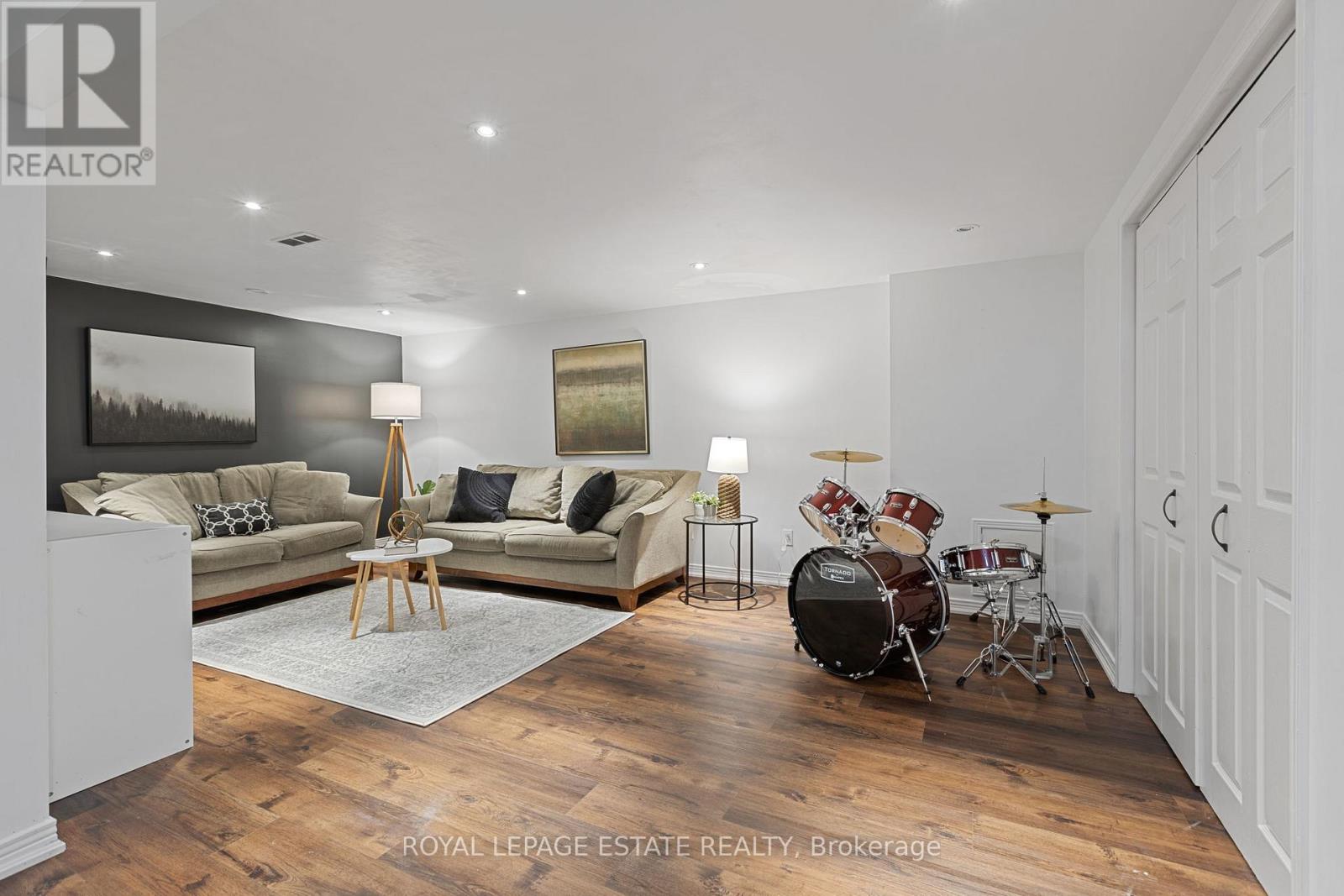 4231 Dunvegan Road, Burlington, Ontario  L7L 1P9 - Photo 23 - W12466930