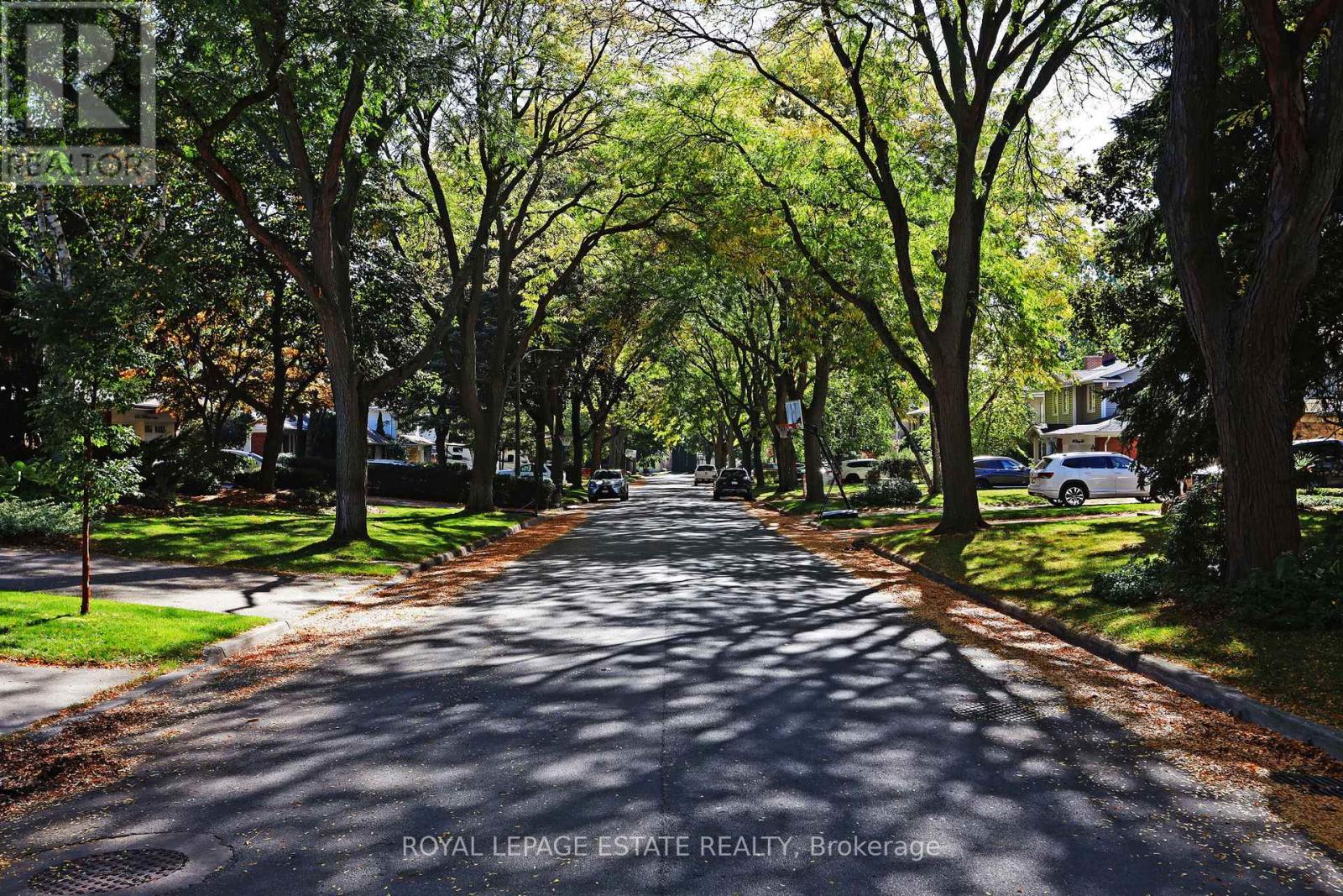 4231 Dunvegan Road, Burlington, Ontario  L7L 1P9 - Photo 4 - W12466930