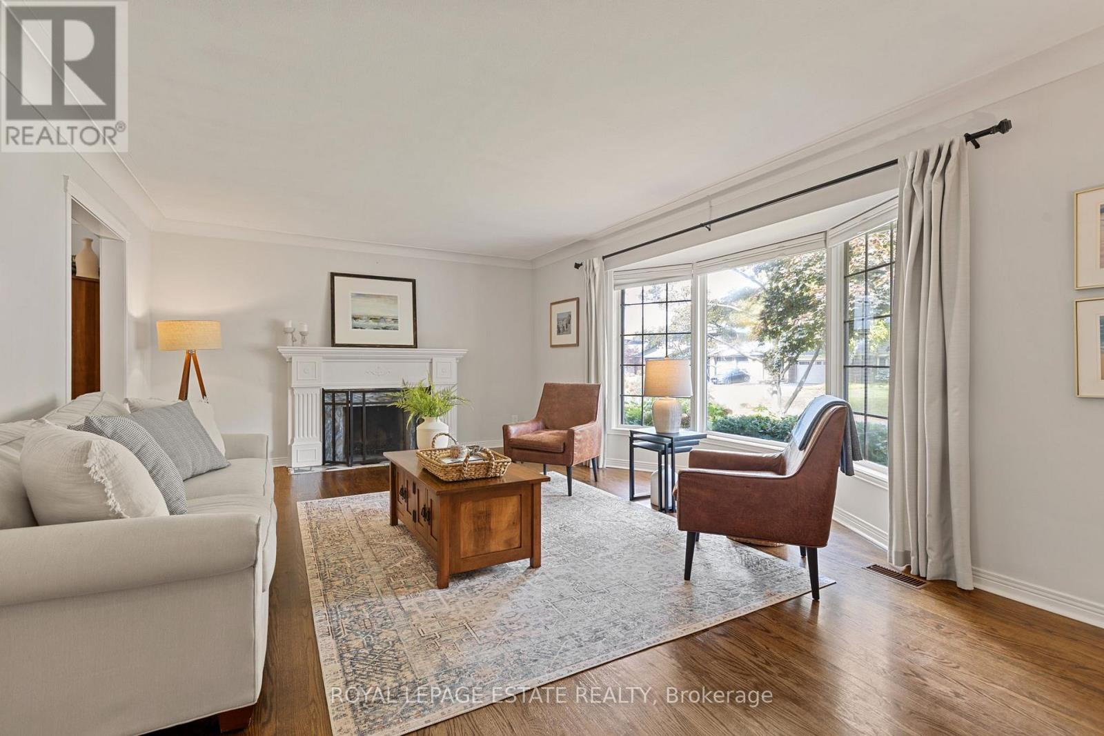 4231 Dunvegan Road, Burlington, Ontario  L7L 1P9 - Photo 8 - W12466930