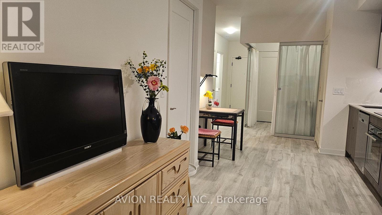 205 - 60 PRINCESS STREET, Toronto, Ontario