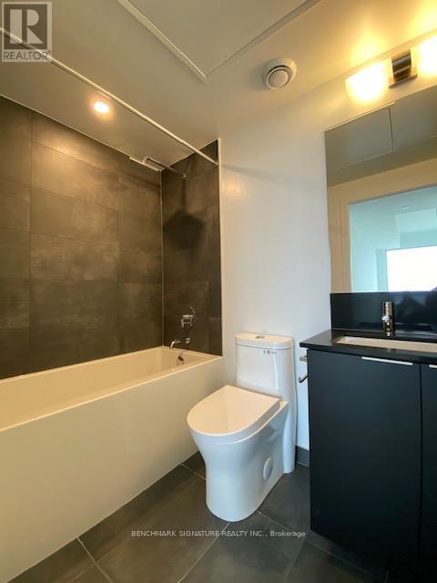 5708 - 8 Wellesley Street W, Toronto, Ontario  M4Y 0J5 - Photo 9 - C12654478