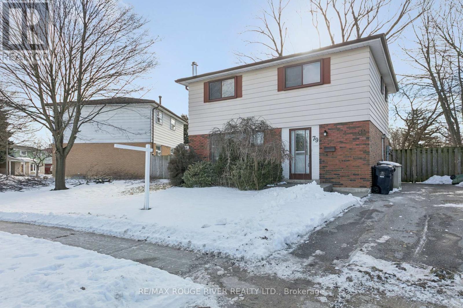 79 Gorsey Square, Toronto, Ontario  M1B 1A6 - Photo 2 - E12654514