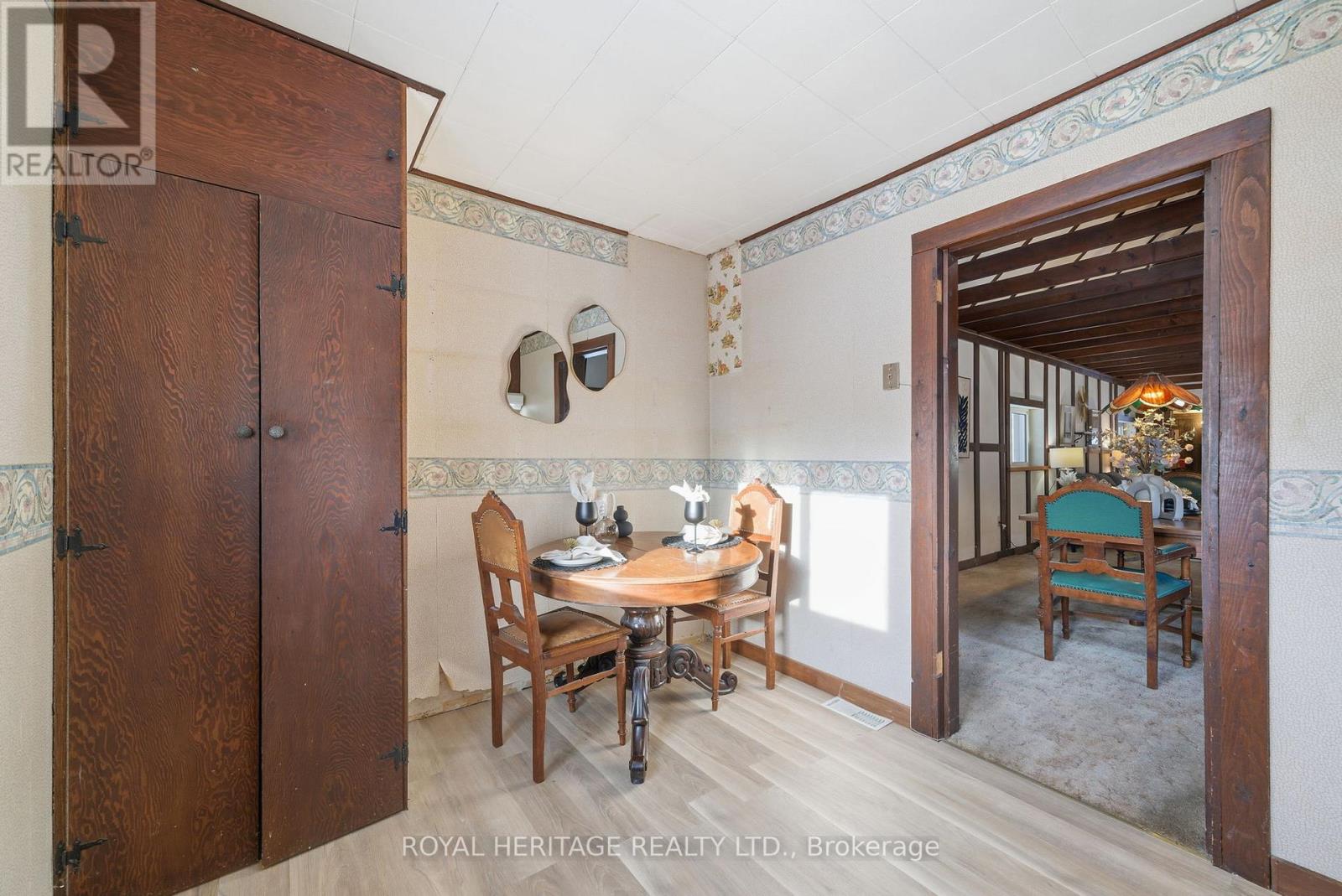 1385 Raglan Road E, Oshawa, Ontario  L1H 0N2 - Photo 11 - E12654516