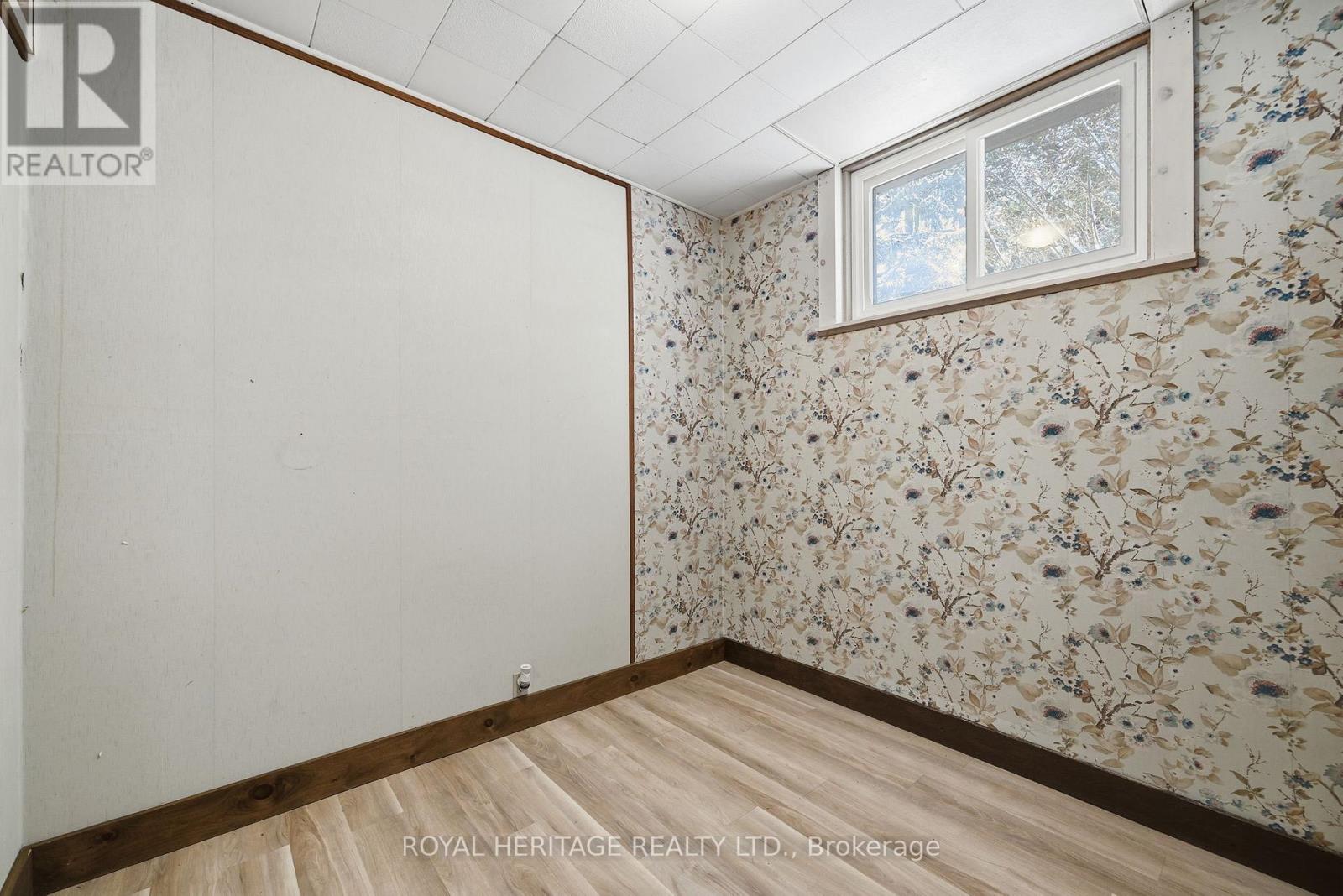 1385 Raglan Road E, Oshawa, Ontario  L1H 0N2 - Photo 23 - E12654516