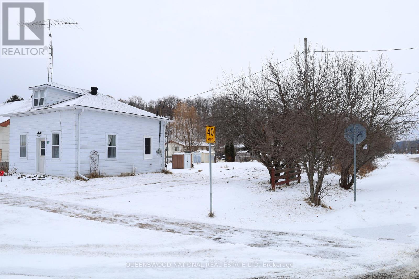 65 Wilno Street, Madawaska Valley, Ontario  K0J 1B0 - Photo 7 - X12654518