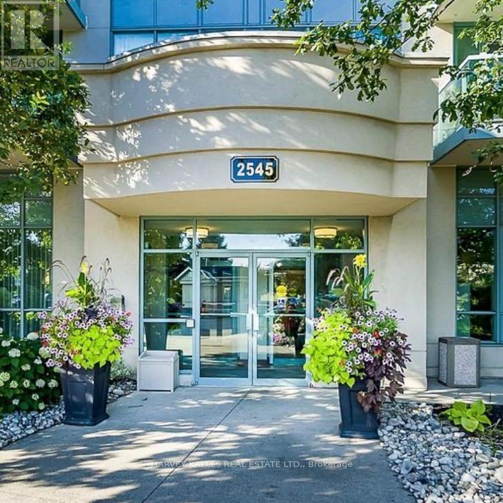 1704 - 2545 Erin Centre Boulevard, Mississauga, Ontario  L5M 6Z9 - Photo 3 - W12654480