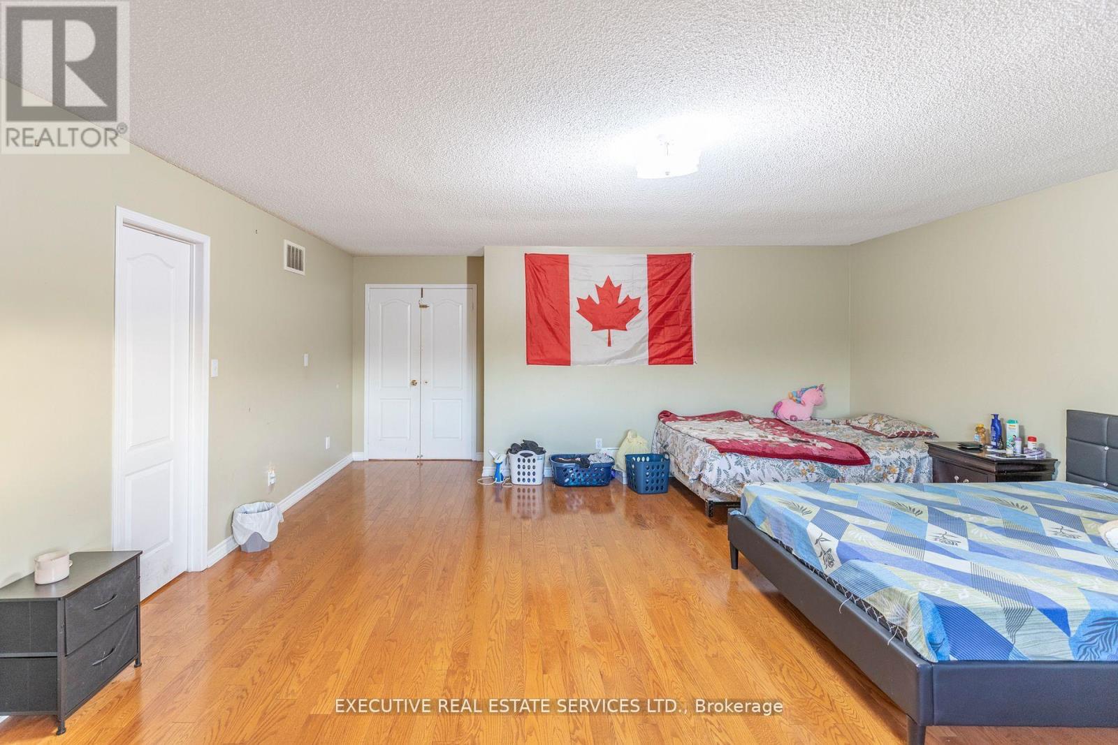 16 Sandway Drive, Brampton, Ontario  L7A 2T9 - Photo 24 - W12654490