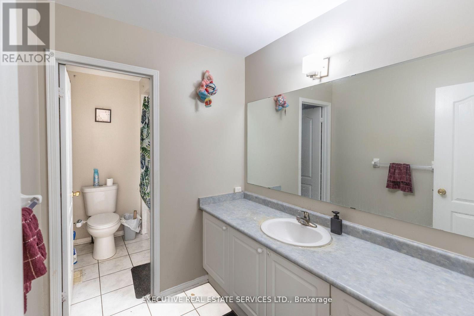 16 Sandway Drive, Brampton, Ontario  L7A 2T9 - Photo 40 - W12654490