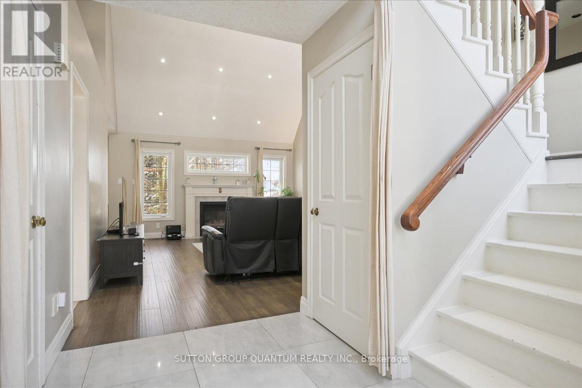 629 Burning Bush Road, Waterloo, Ontario  N2V 2C4 - Photo 7 - X12654502